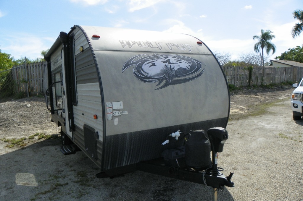 2017 Forest River Rv Cherokee Wolf Pup 16FQ RV