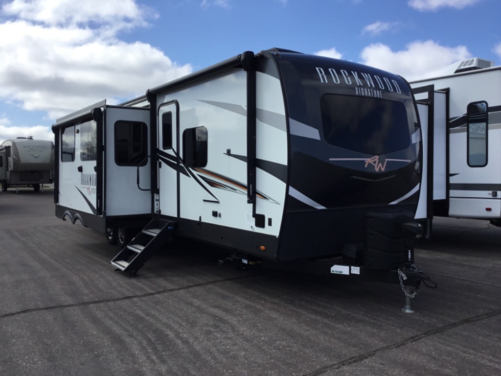 2021 Forest River Rv Rockwood Signature Ultra Lite 8336BH in new ulm MN