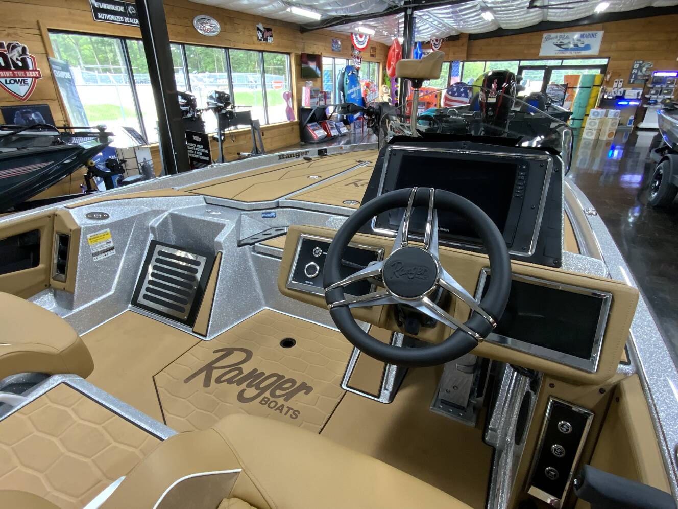 A photo of this 2026 Ranger Boats Z Comanche® Z520R Ultra