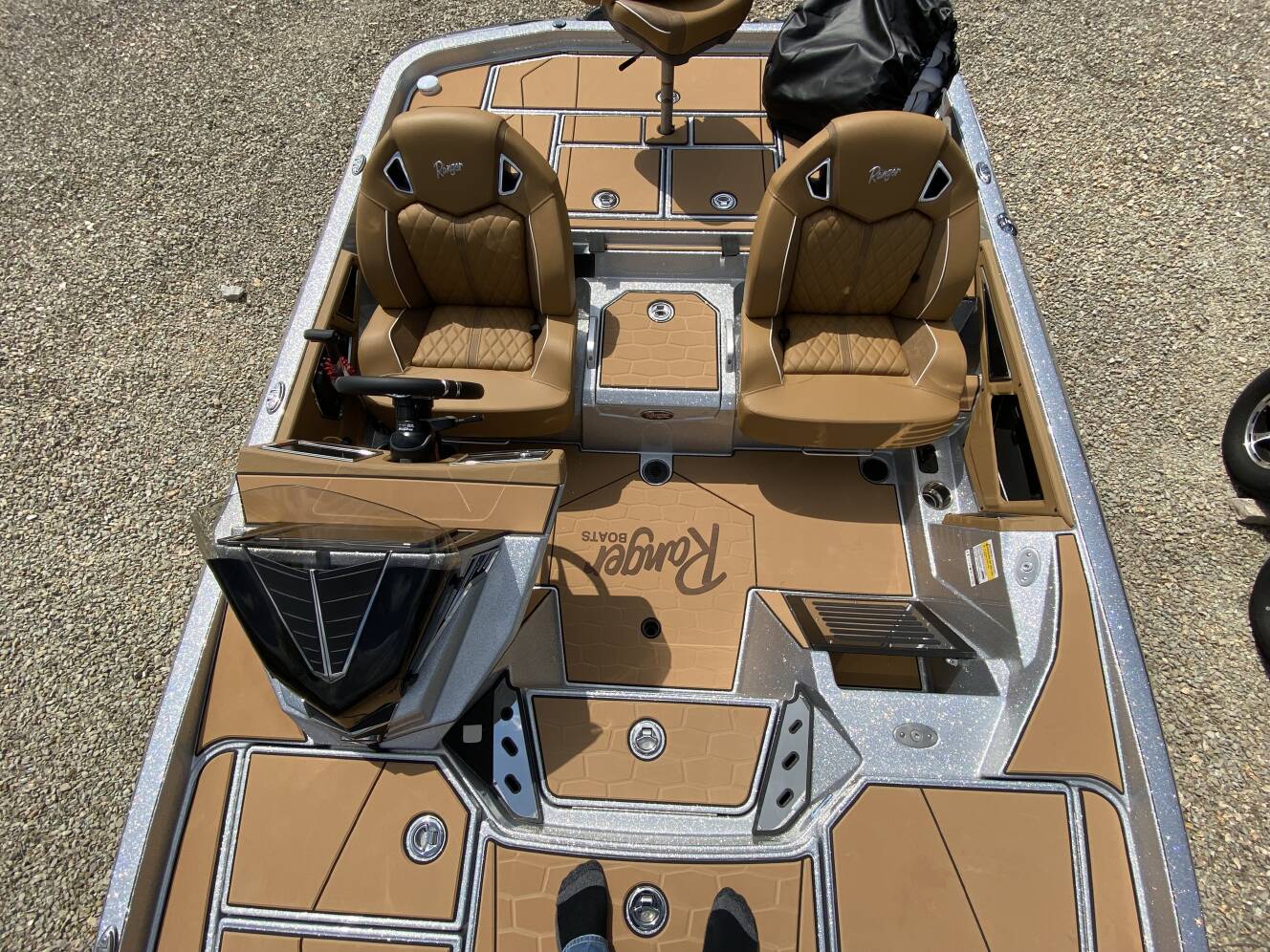 A photo of this 2026 Ranger Boats Z Comanche® Z520R Ultra