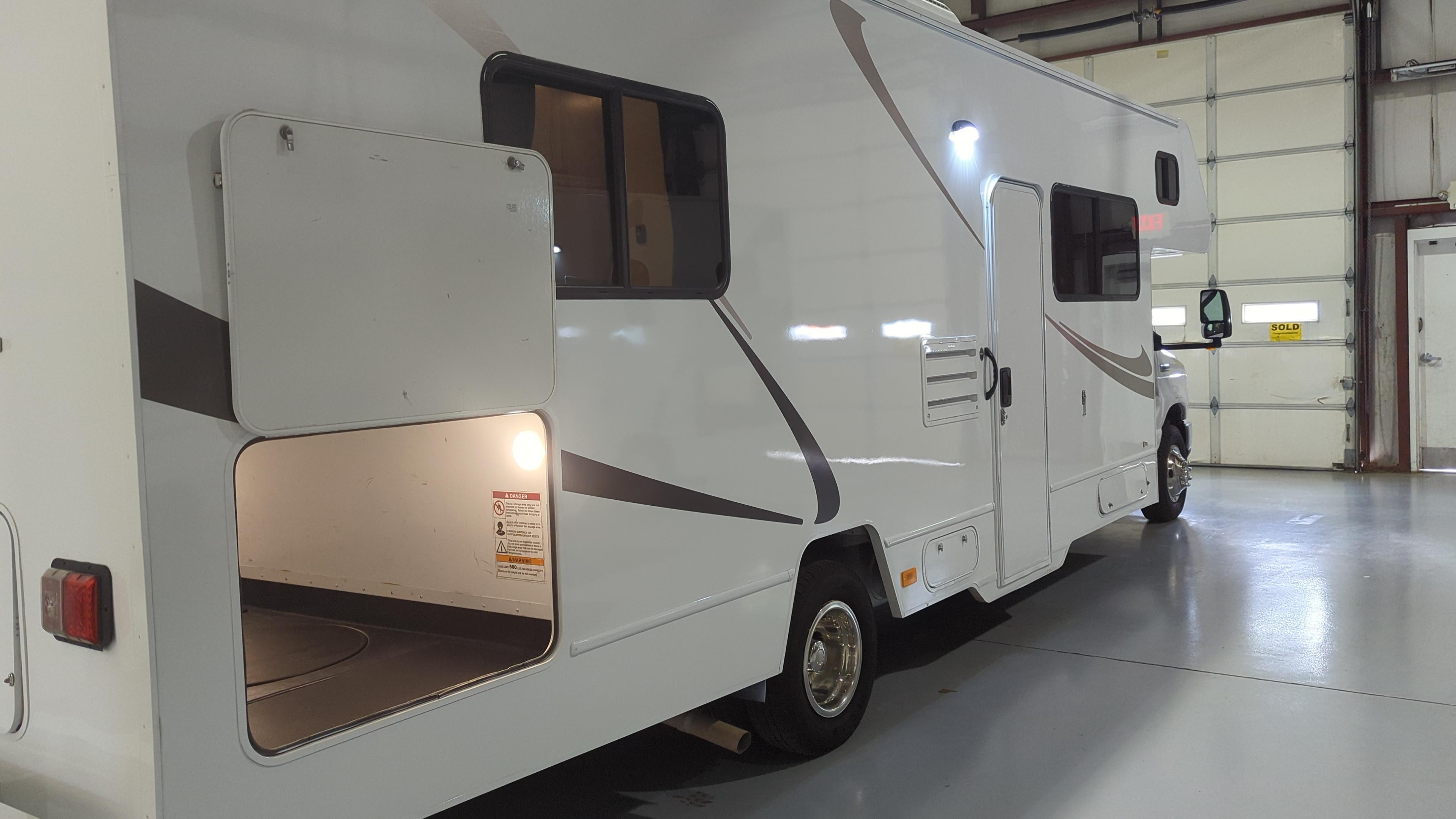 2020 Winnebago 30 Footer 328QR in warrenton VA