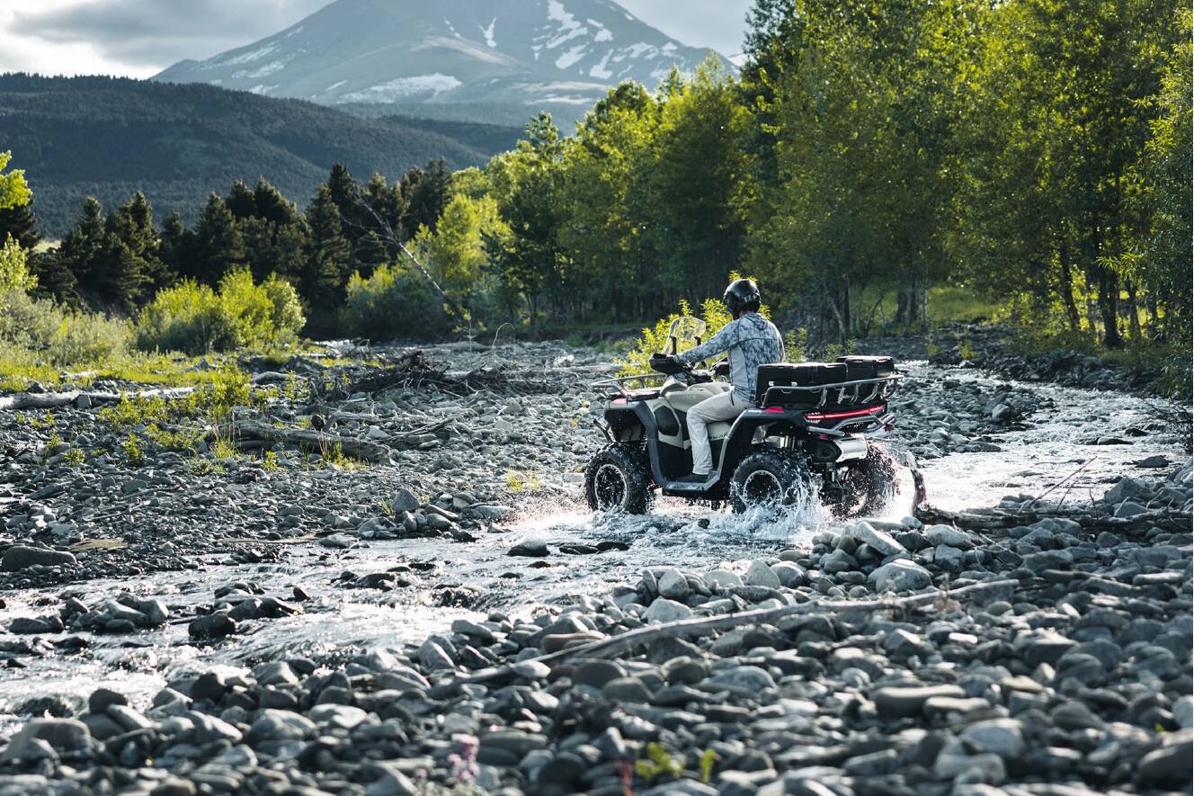 A photo of this 2026 CFMOTO CForce 1000 Overland