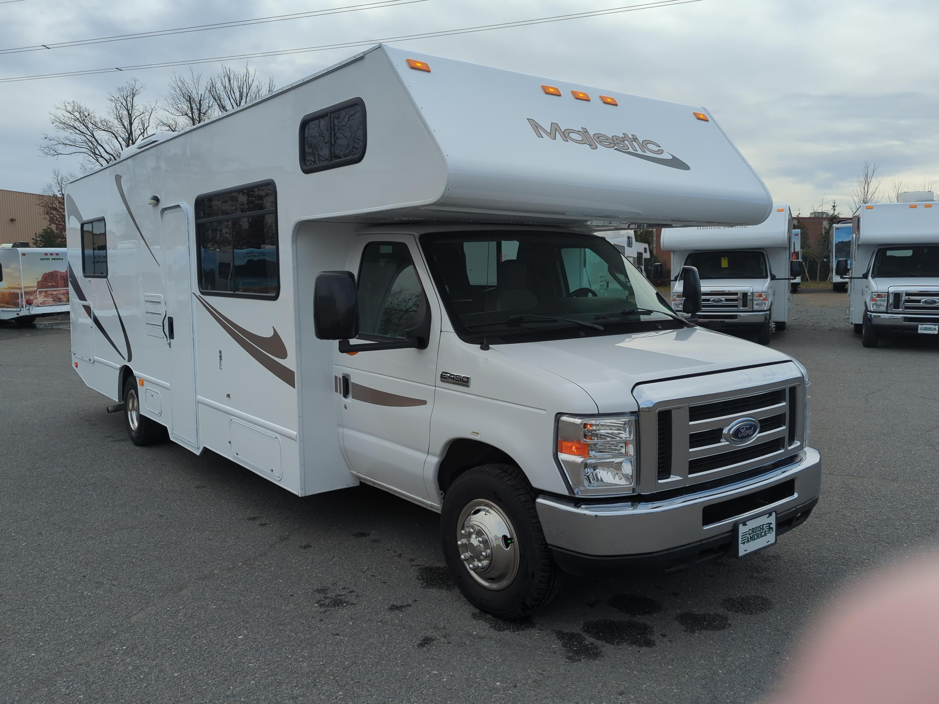 2020 Thor Motor Coach 30 footer in warrenton VA