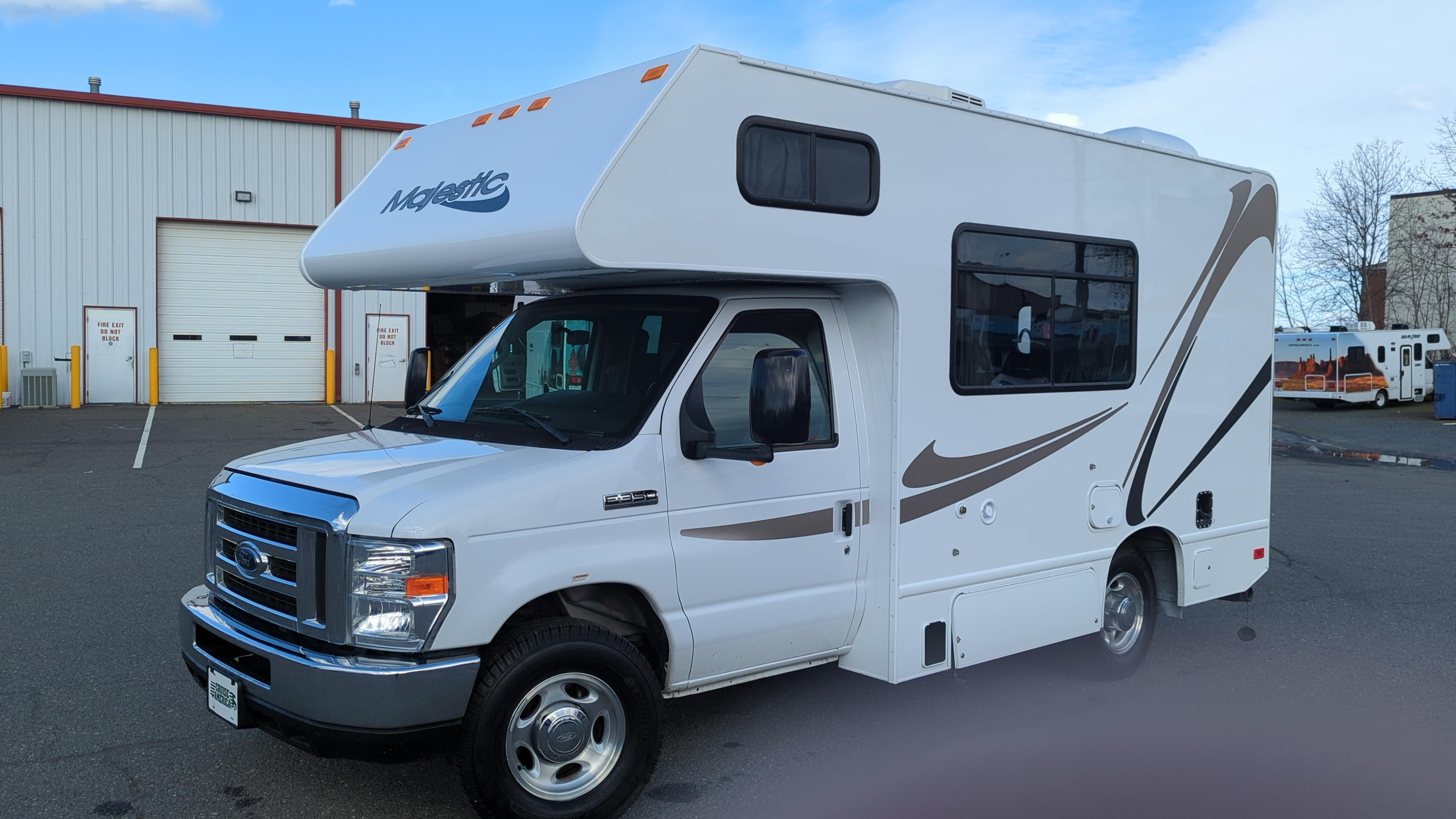 2022 Thor Motor Coach 19 Footer in warrenton VA