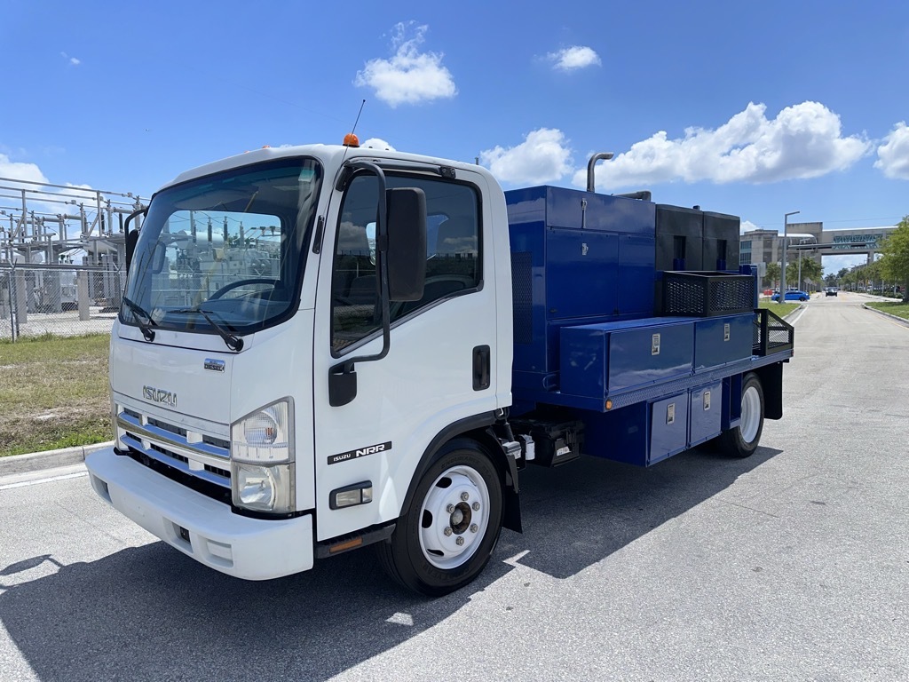 2008 ISUZU NRR JETTER TRUCK in Miami, FL