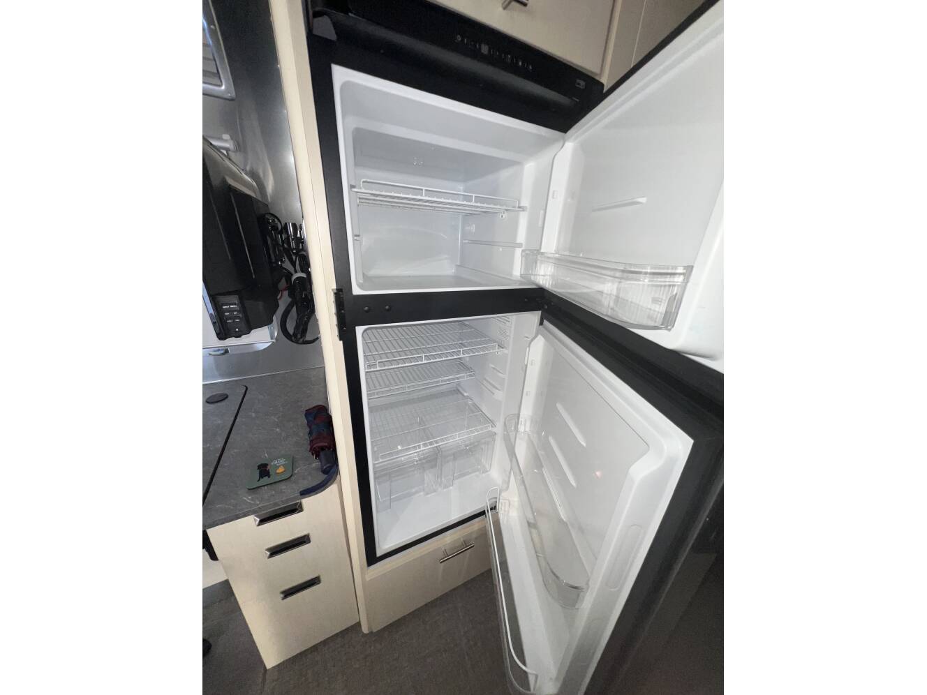 A photo of this 2023 Airstream FLYING CLOUD 25FB TWIN