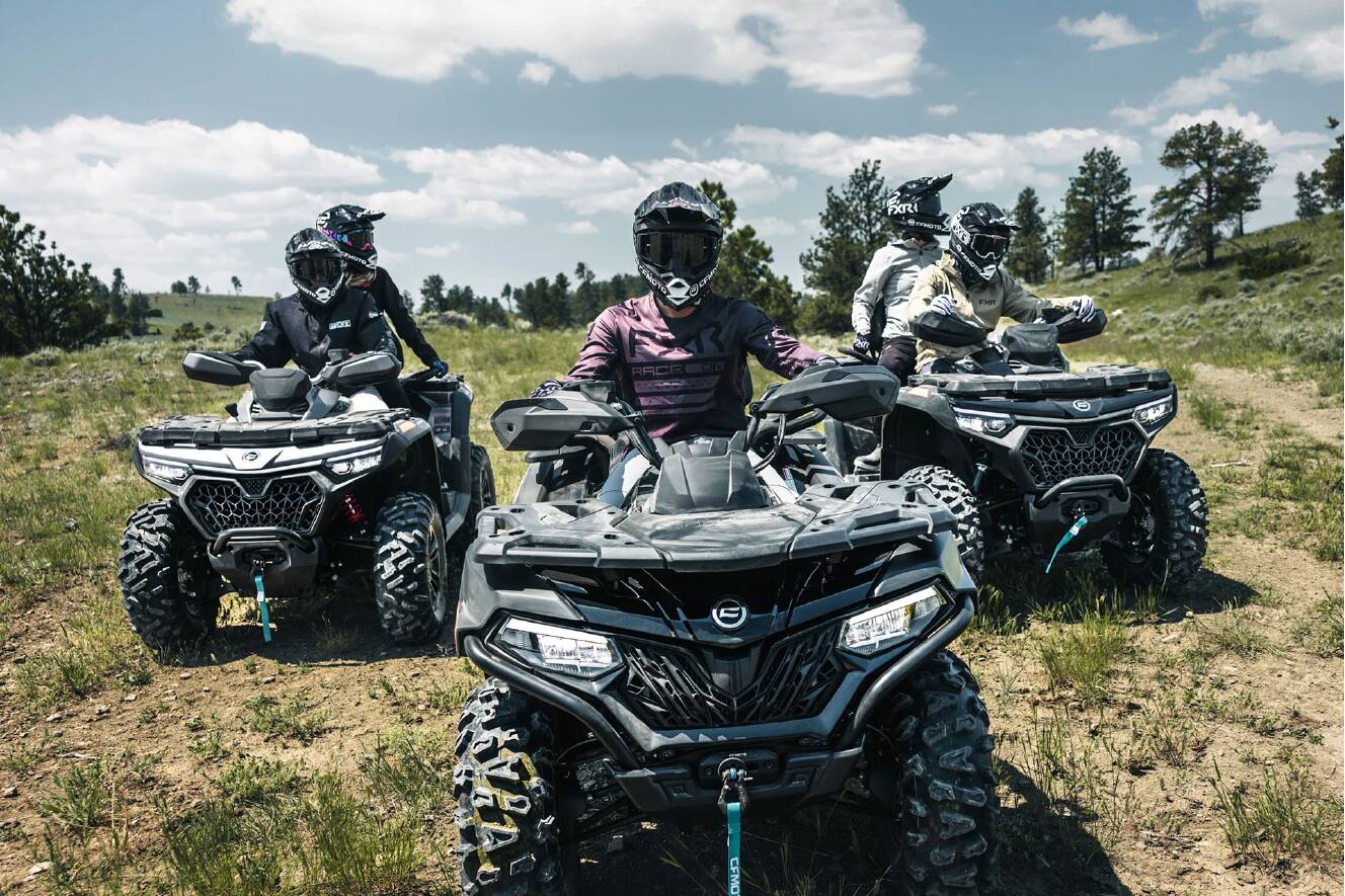 A photo of this 2026 CFMOTO CForce 1000 Touring