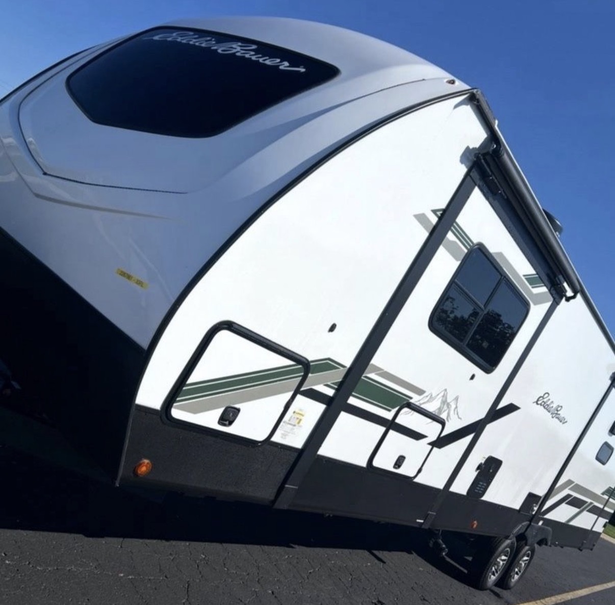2024 Dutchmen EDDIE BAUER SIGNATURE 33RL RV