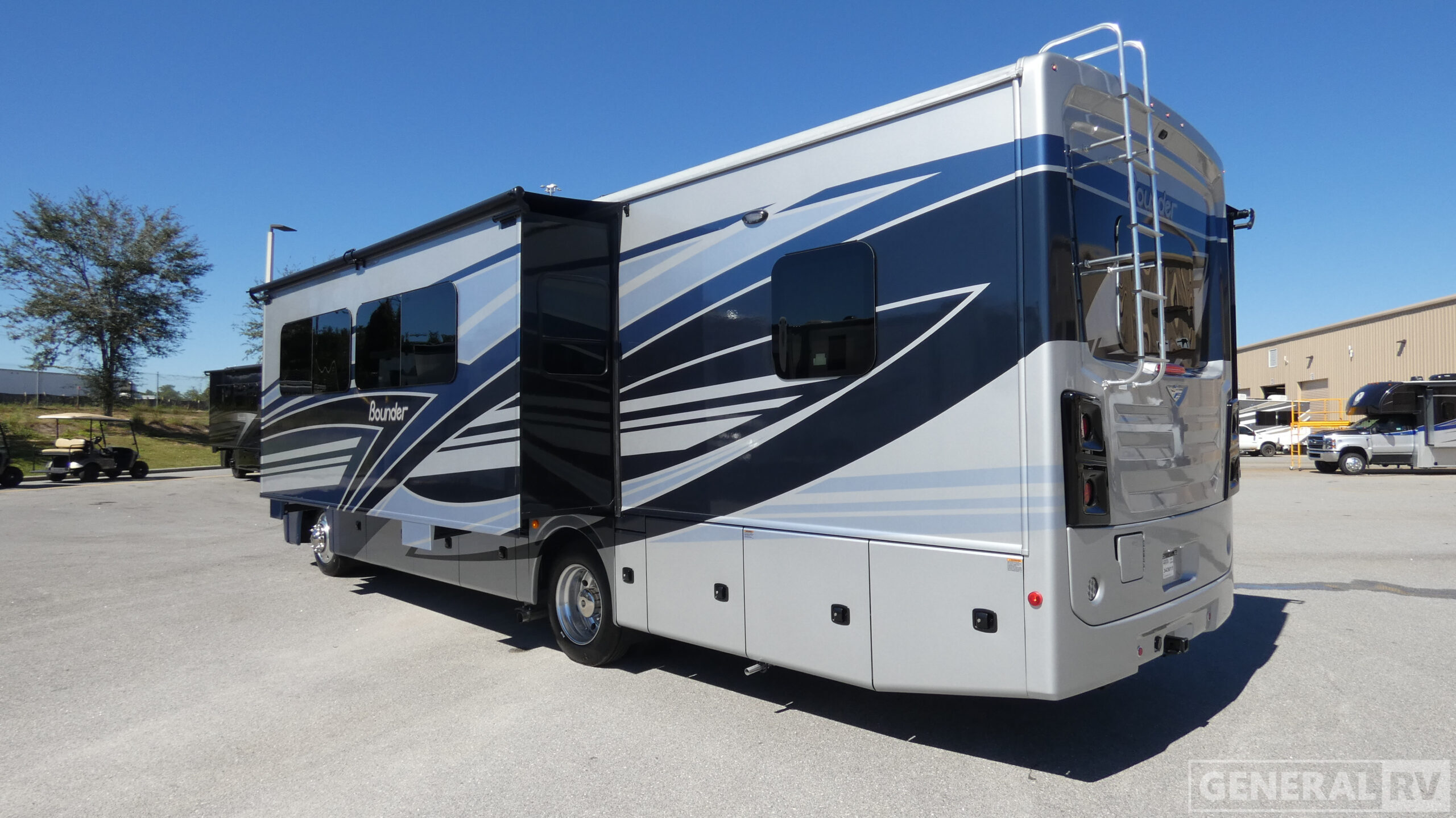 2026 Fleetwood BOUNDER 33C in ocala FL