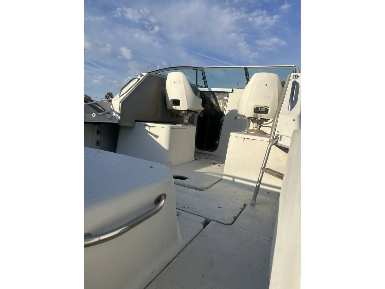 A photo of this 1989 Donzi 25