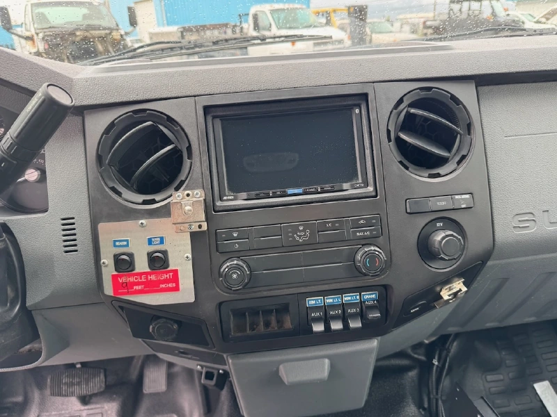 2012 FORD F550