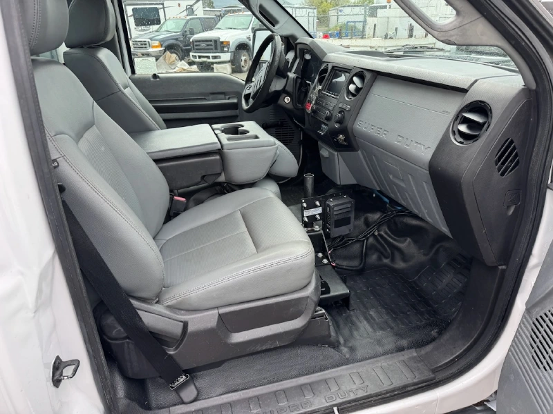 2012 FORD F550