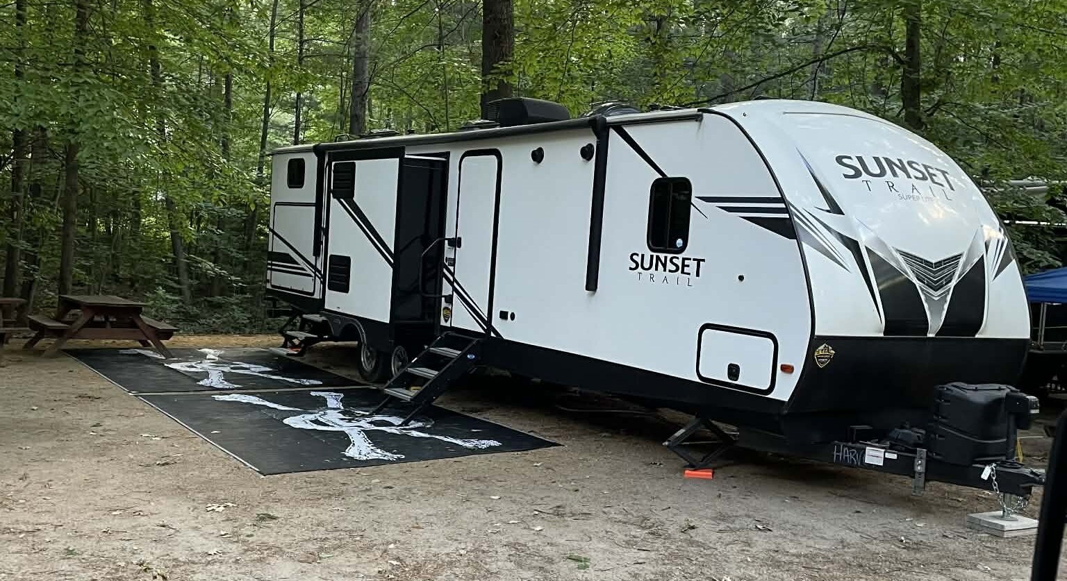 2020 Crossroads SUNSET TRAIL SUPER LITE 330BH RV