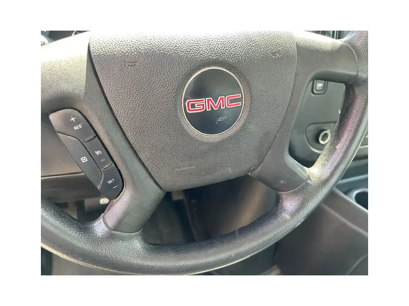 2023 GMC G3500