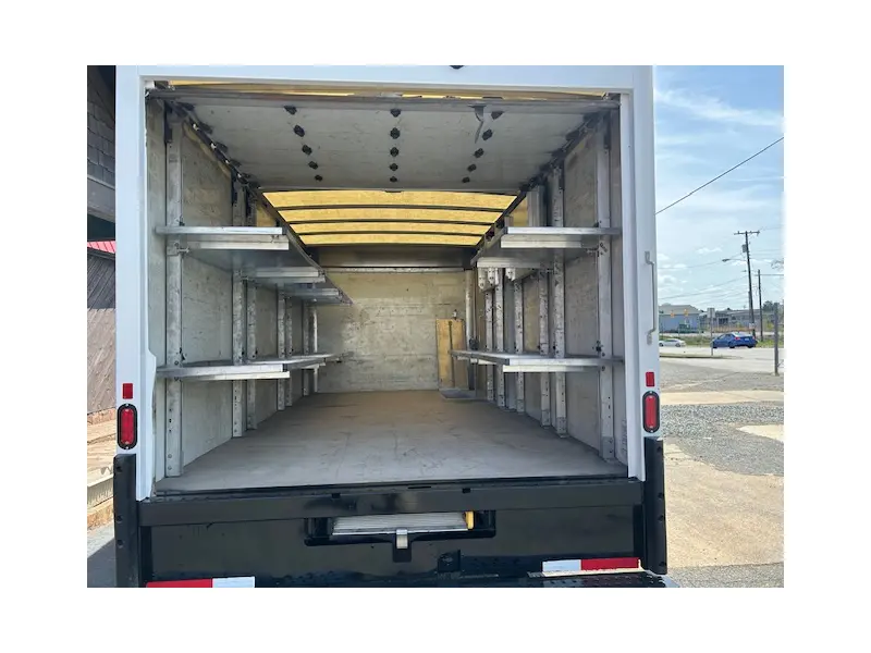 2023 GMC G3500
