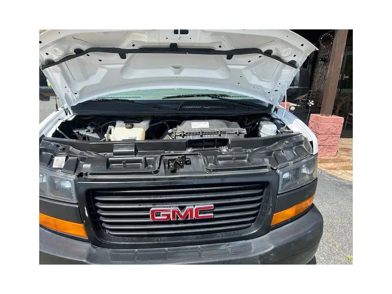 2023 GMC G3500
