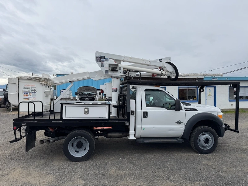 2016 FORD F550
