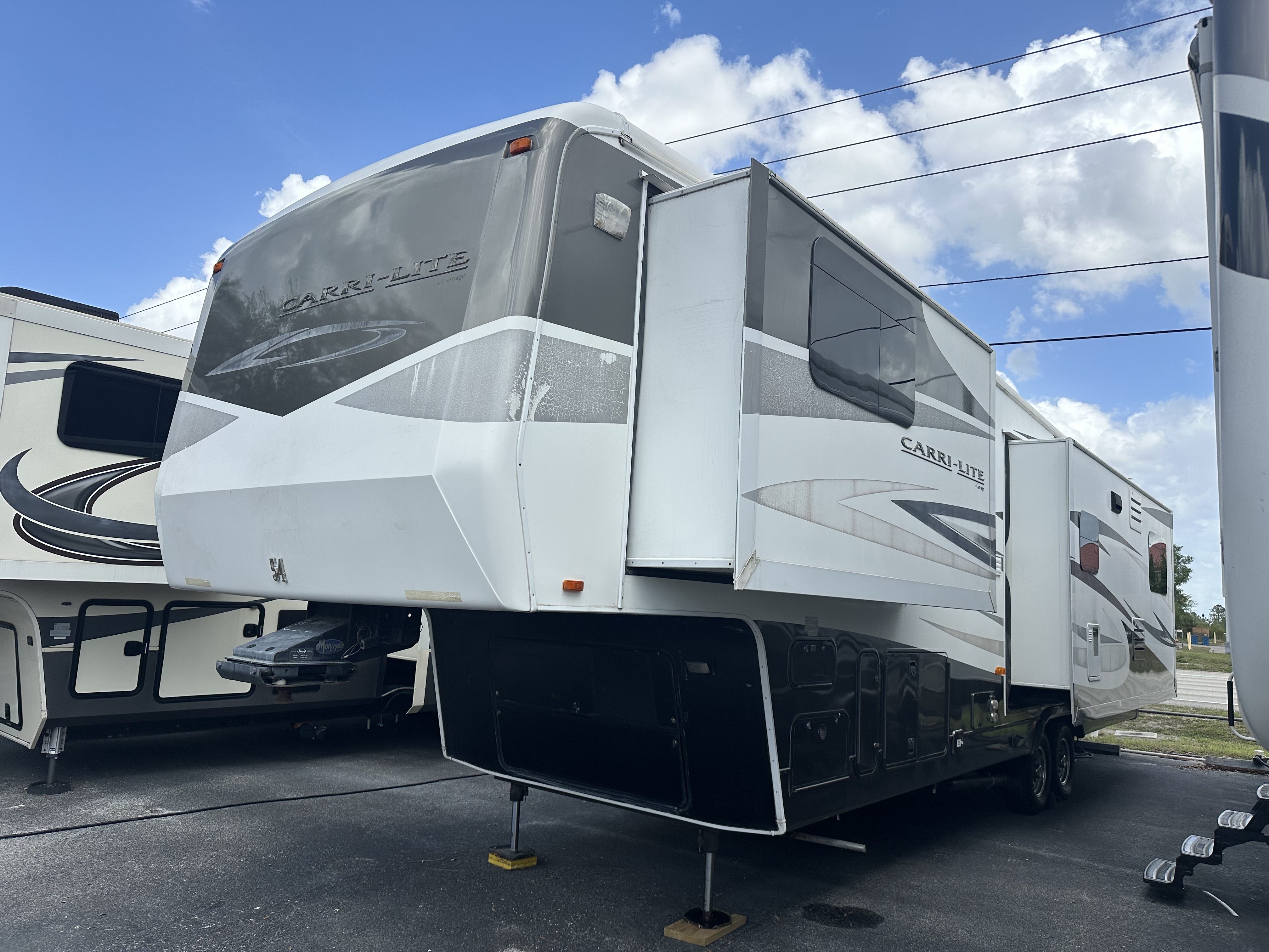 2011 Carriage CARRI LITE 36SBQ in lake wales FL