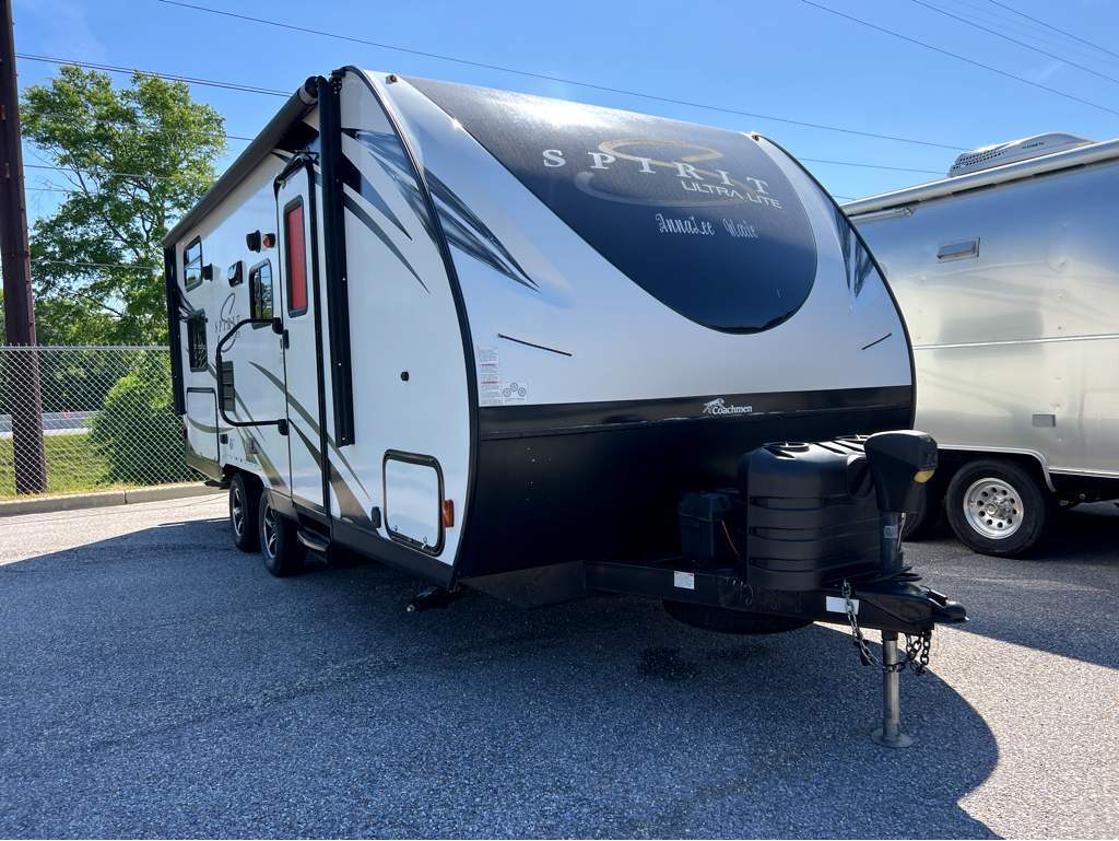 2019 Coachmen Spirit Ultra Lite 2245BH in calera AL