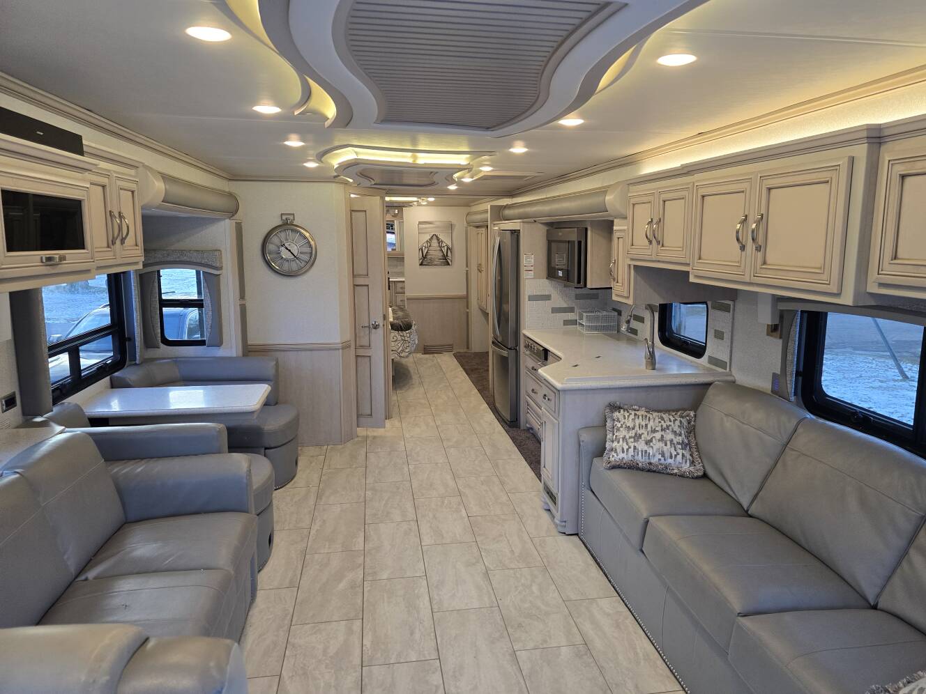 A photo of this 2020 Newmar KOUNTRY STAR 4002