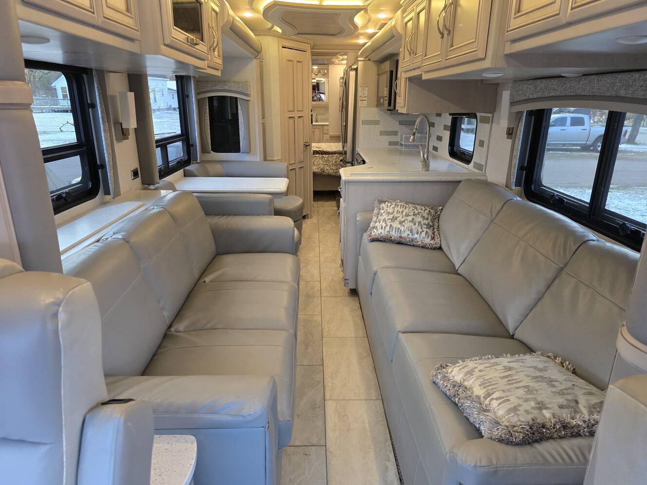 A photo of this 2020 Newmar KOUNTRY STAR 4002