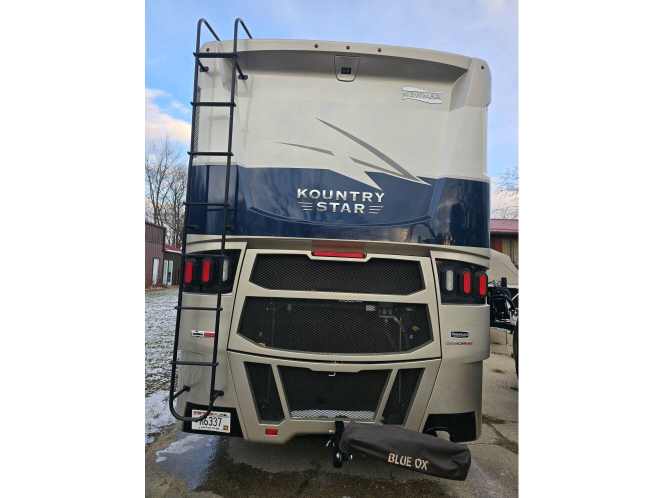 A photo of this 2020 Newmar KOUNTRY STAR 4002