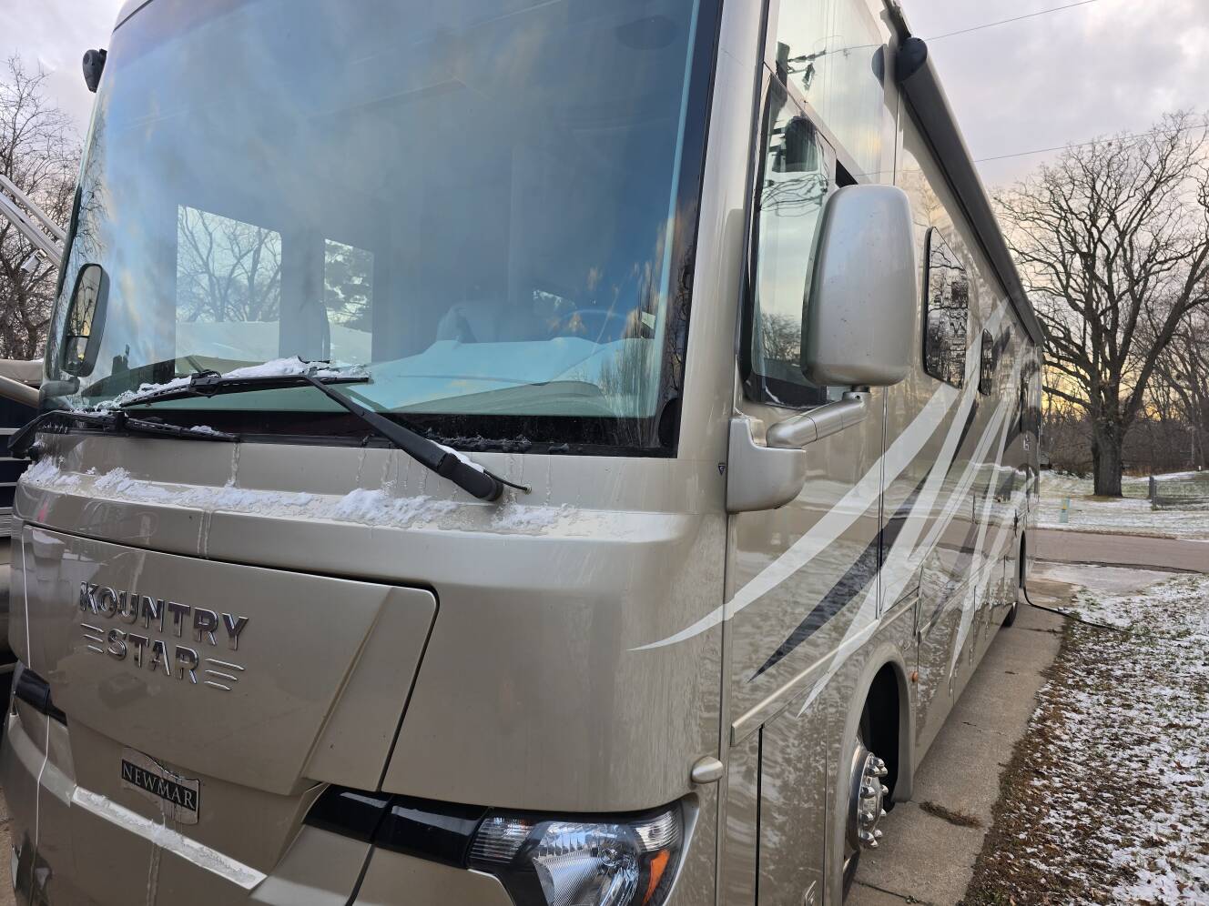 A photo of this 2020 Newmar KOUNTRY STAR 4002