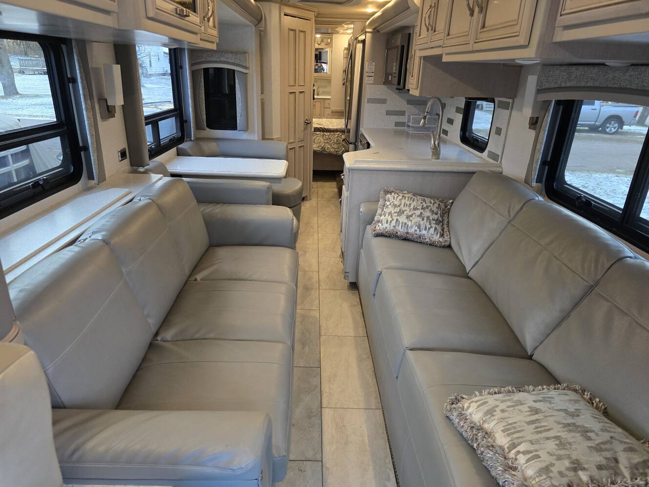 A photo of this 2020 Newmar KOUNTRY STAR 4002