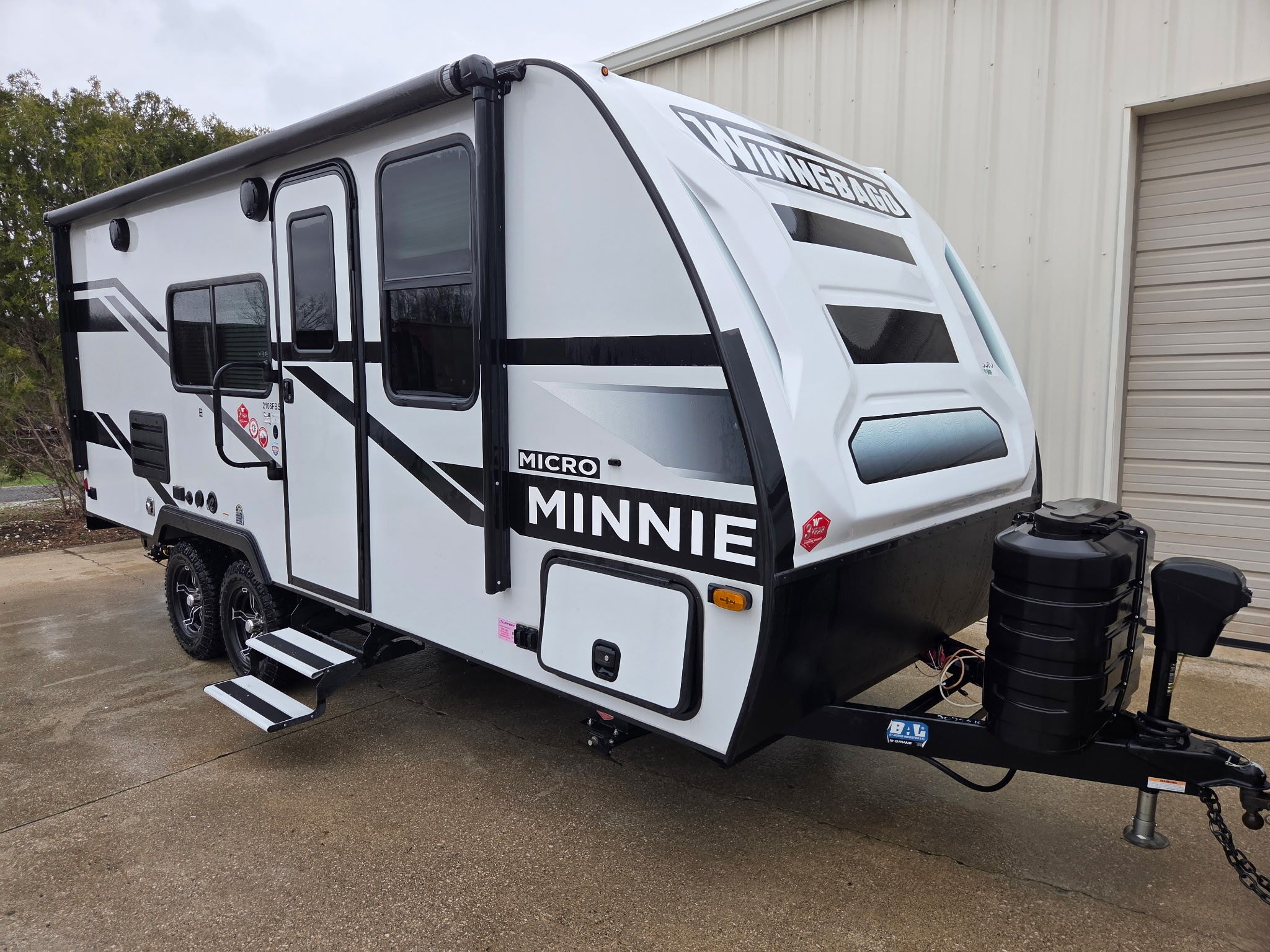 2024 Winnebago MICRO MINNIE 2108FBS in elkhart IN