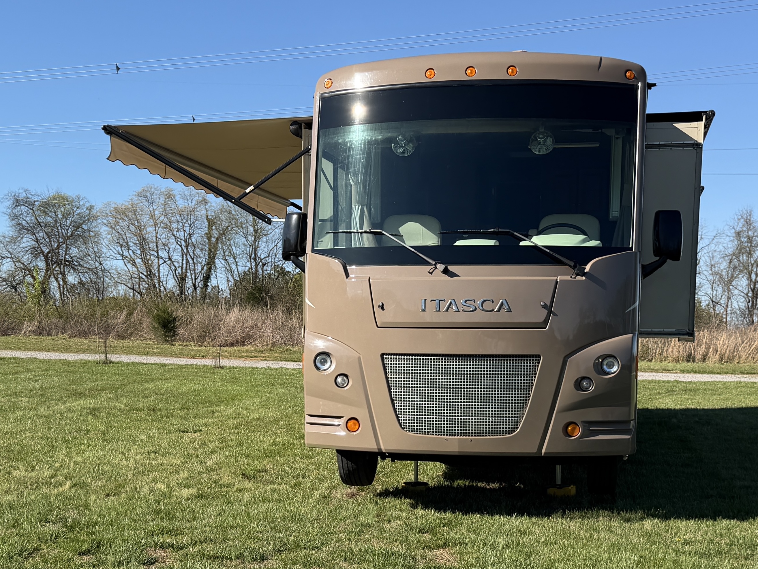 2016 Itasca SUNSTAR 30T in chapel hill TN