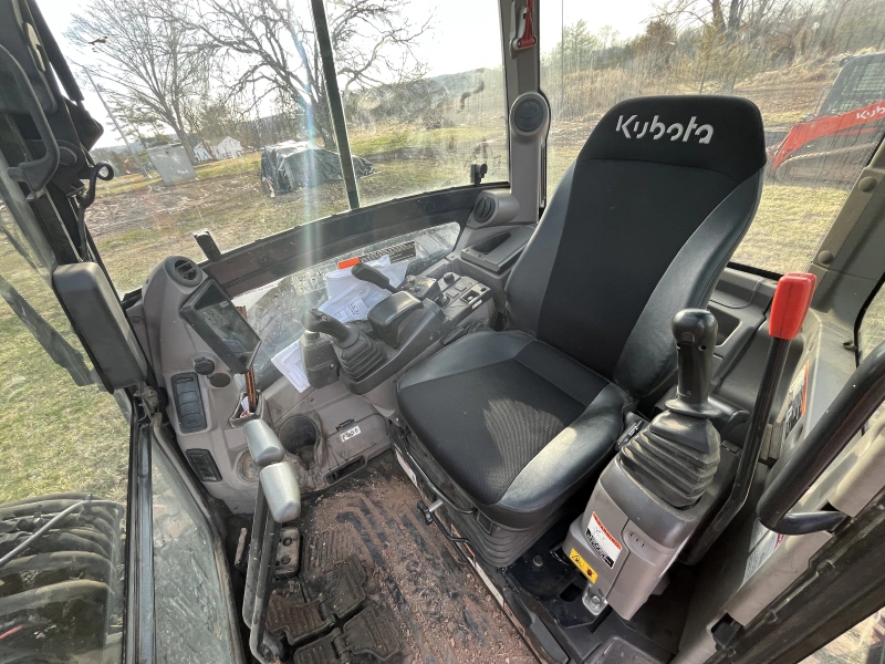 2022 KUBOTA U55-5