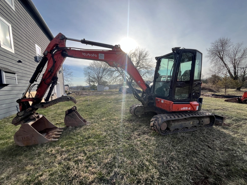 2022 KUBOTA U55-5