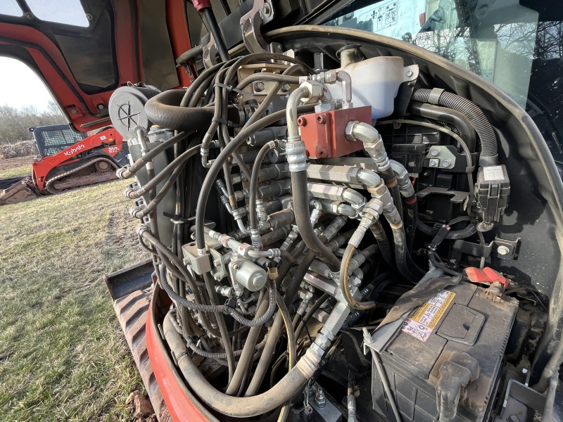 2022 KUBOTA U55-5