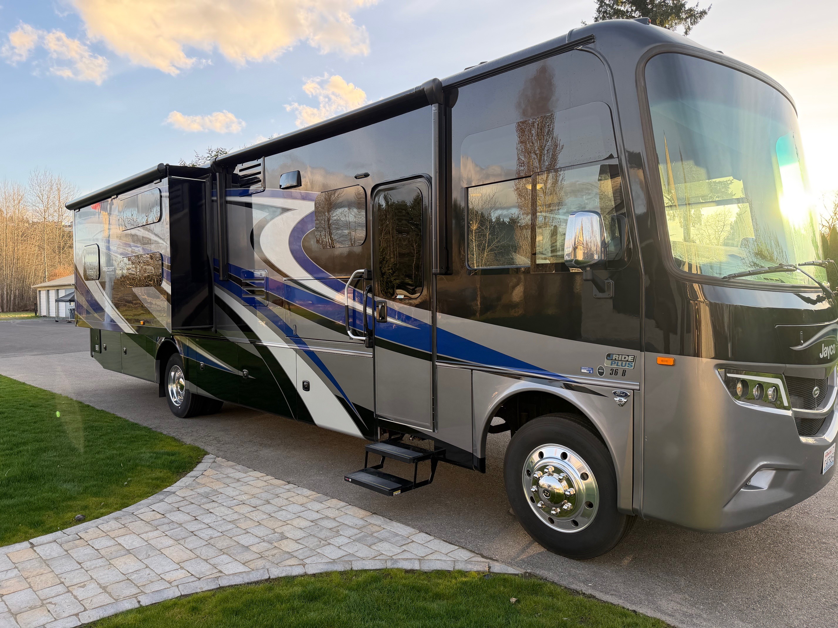 2021 Jayco PRECEPT PRESTIGE 36B in puyallup WA