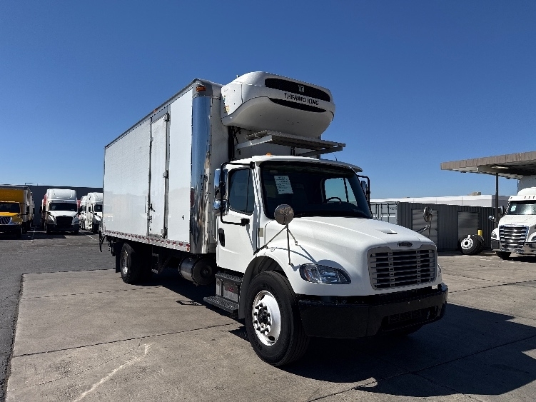 2020 FREIGHTLINER BUSINESS CLASS M2 106 in Phoenix, AZ