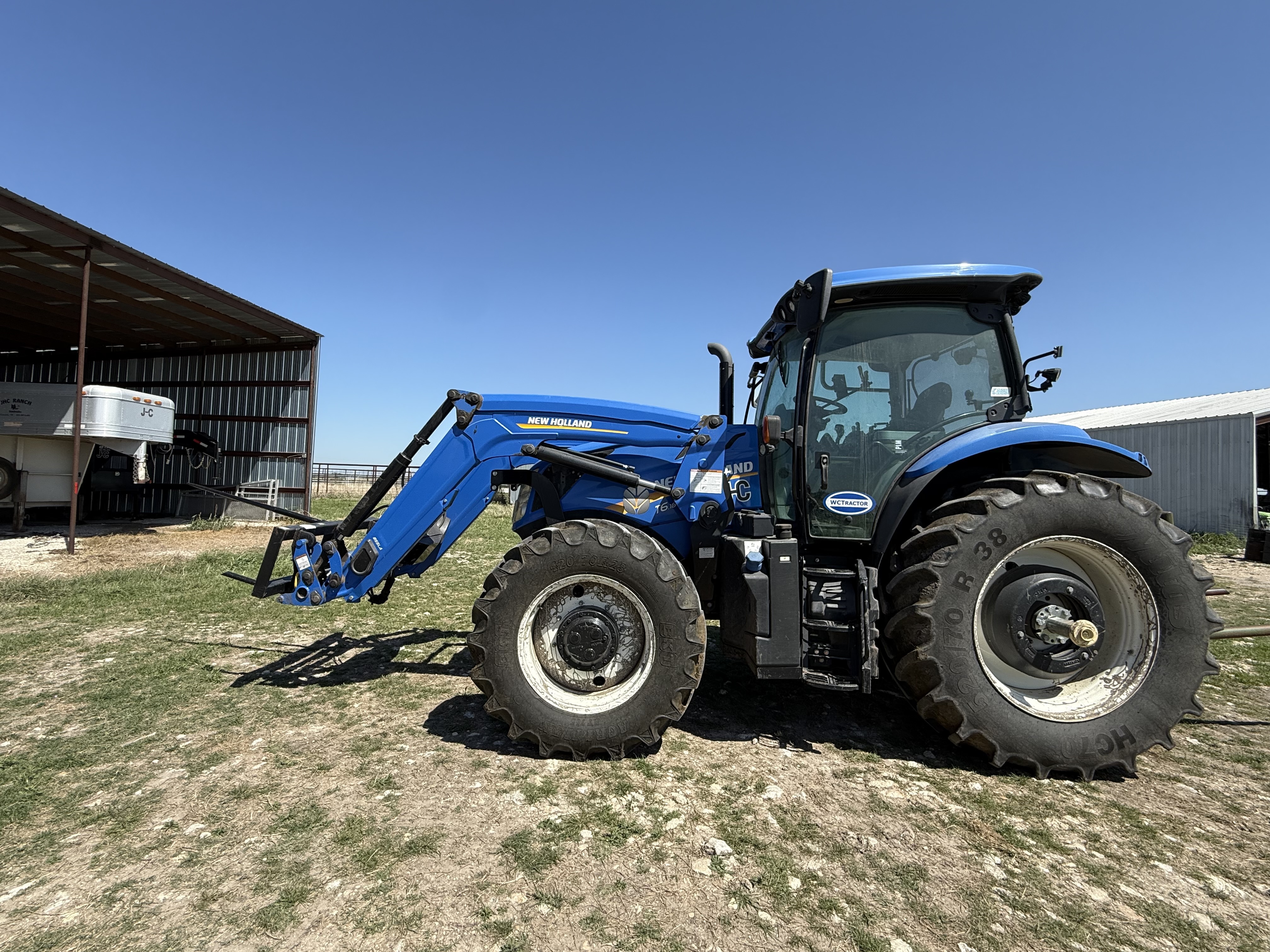 2019 NEW HOLLAND T6 180 in Buckholts, TX