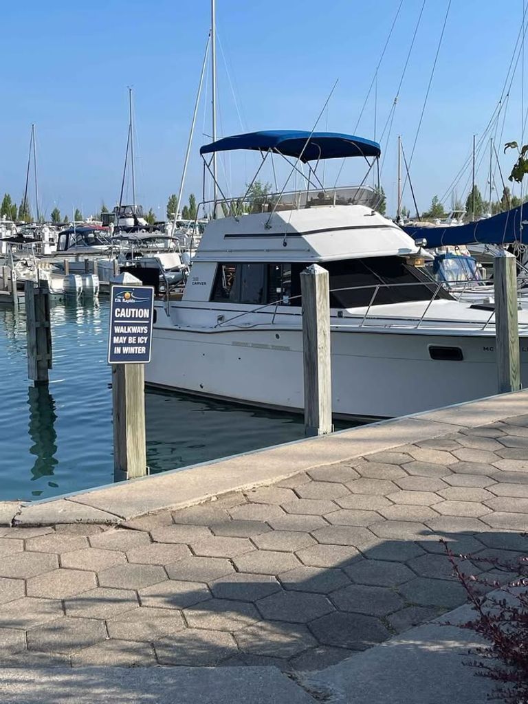 Used 1983 Carver 3207 Aft Cabin For Sale in Elk Rapids, MI