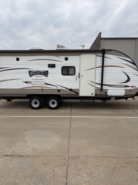 2017 Forest River Wildwood 230BHXL in tiffin IA