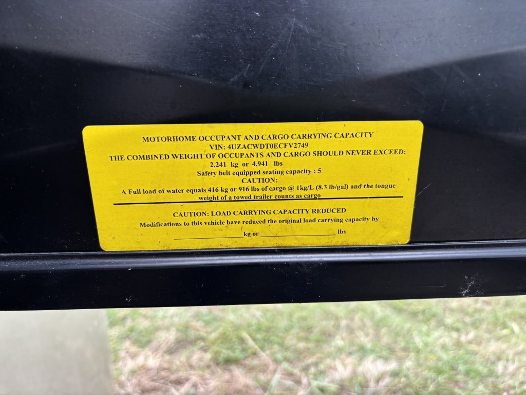 2014 Fleetwood Expedition 38S in texas city TX