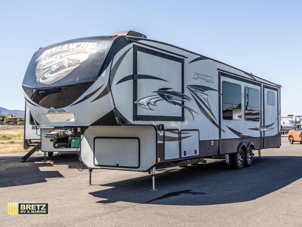 2017 Keystone Rv Avalanche 361TG RV