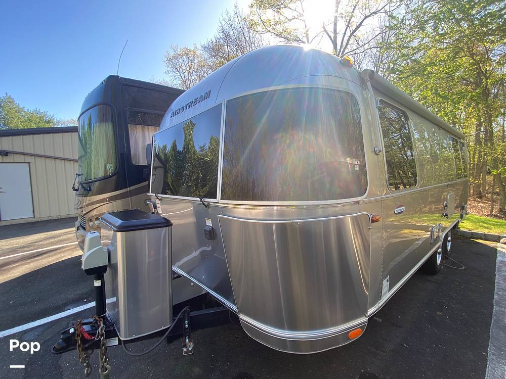 2018 Airstream International Serenity 25FB Queen in jackson NJ