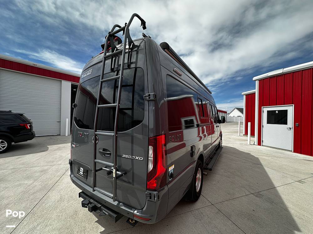 2020 Winnebago Boldt 70KL Q70KL in windsor CO