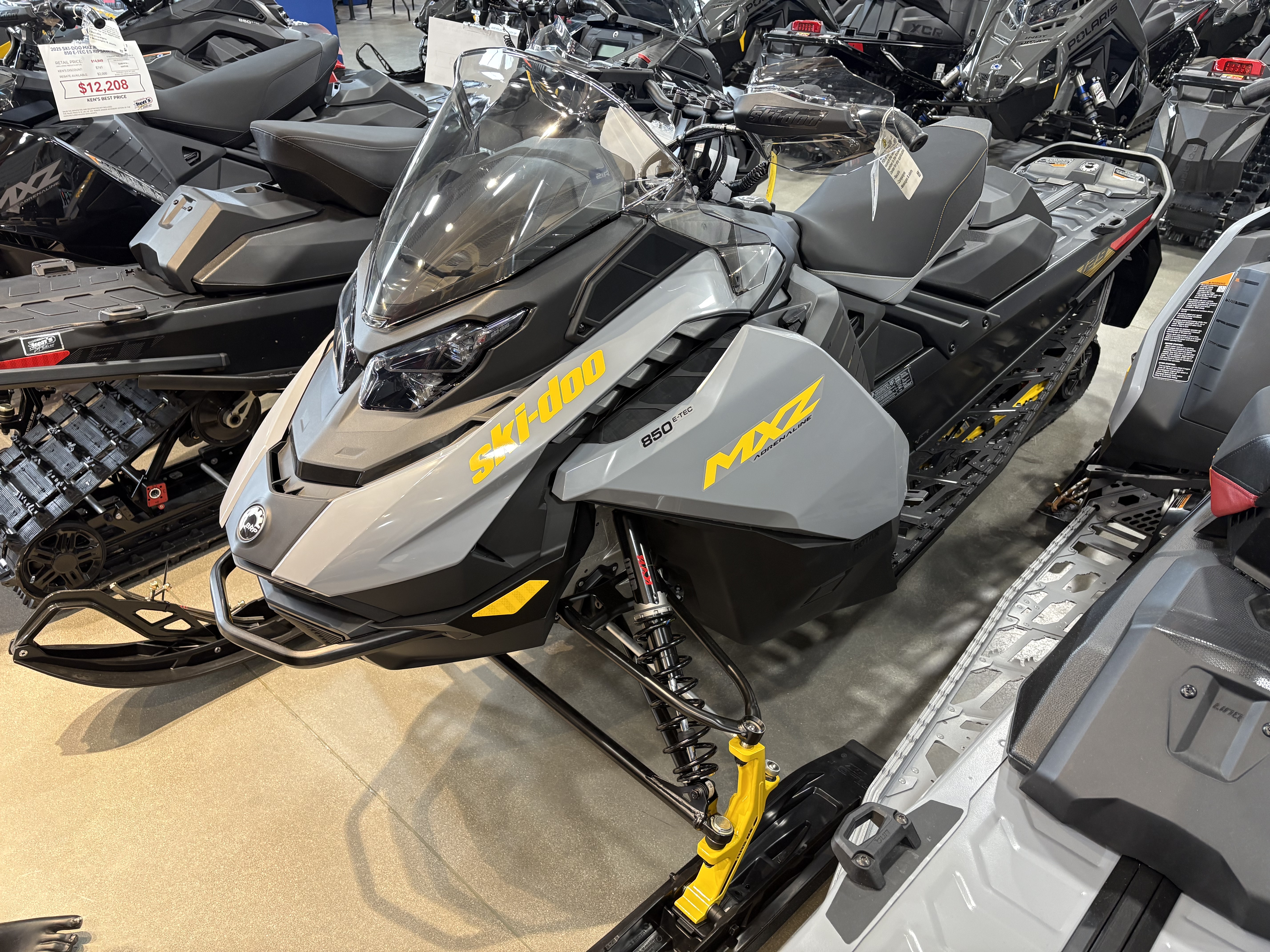 2026 Ski-Doo MXZ Adrenaline 129 850 E-TEC ES Ripsaw 1.25 850 E-TEC 129 1.25 in suamico WI