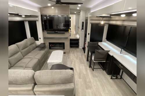 2026 Jayco PINNACLE 38FBRK in apollo PA