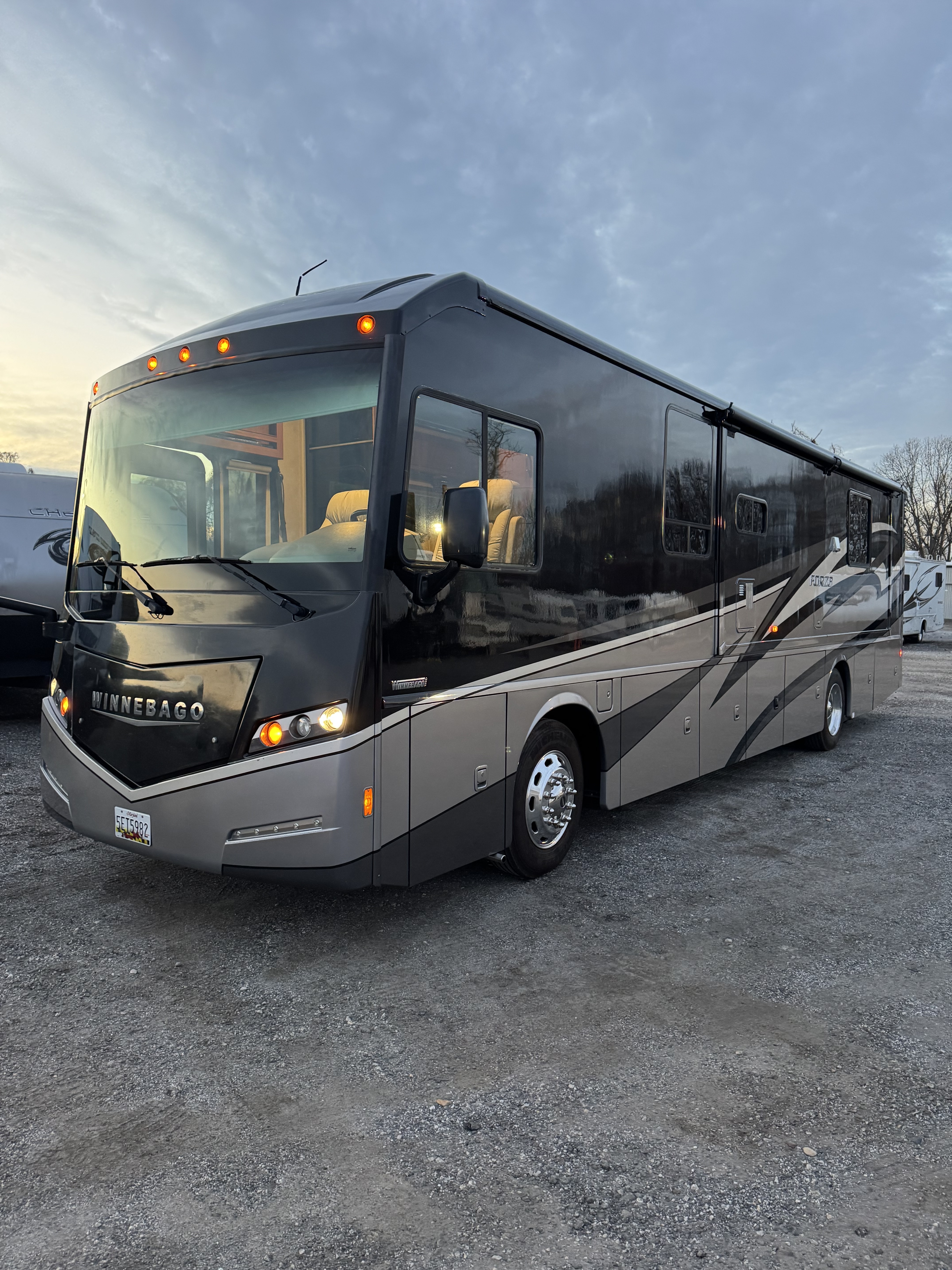 2016 Winnebago FORZA 36G RV