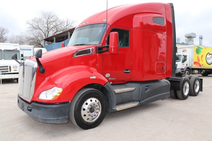 2017 KENWORTH T680 in San Antonio, TX