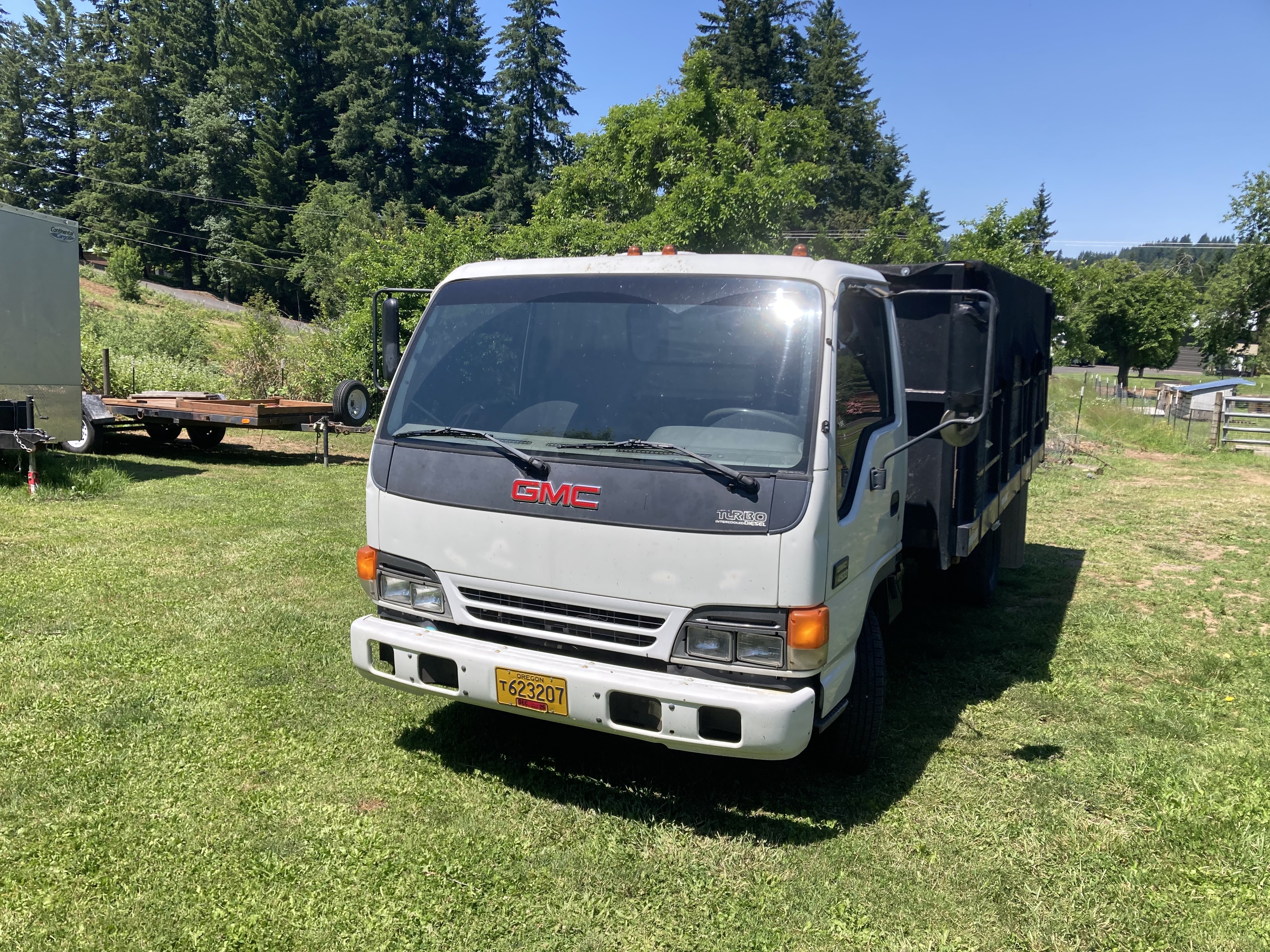 2000 GMC W4500 in Damascus, OR
