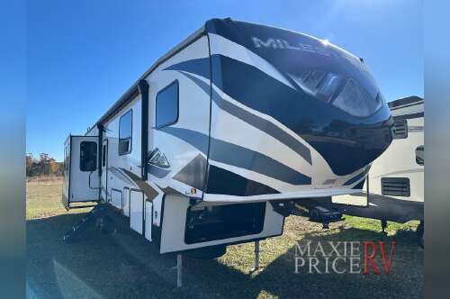 2021 Heartland Milestone 377MB in loganville GA