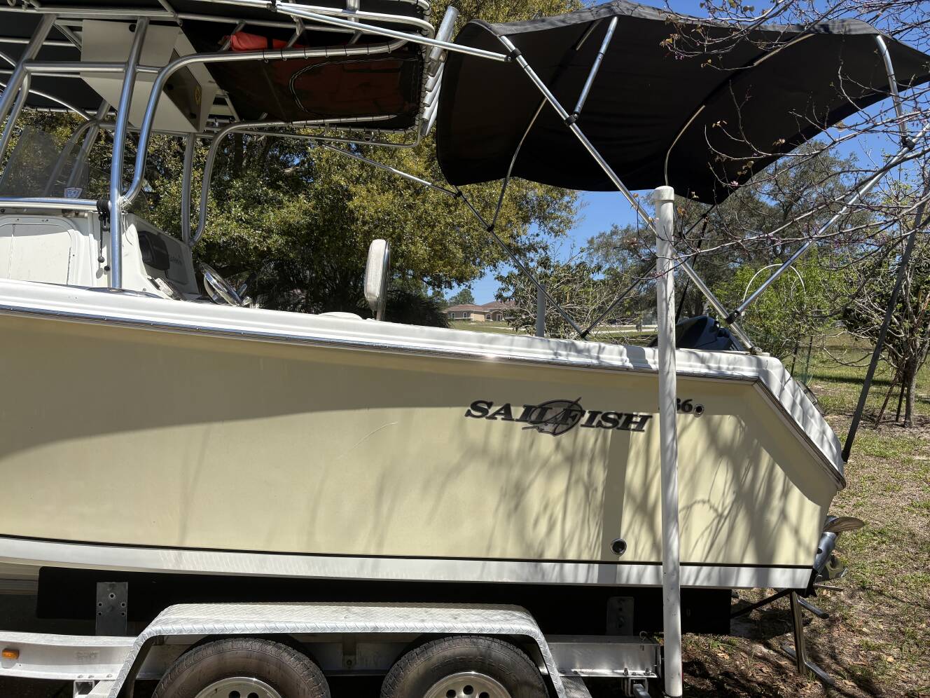 A photo of this 2005 Sailfish 236 Cc
