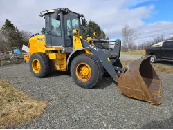 2010 JOHN DEERE 444K